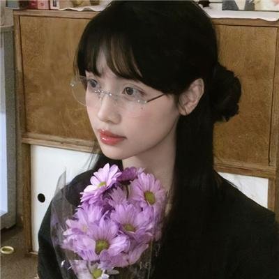 三块广告牌